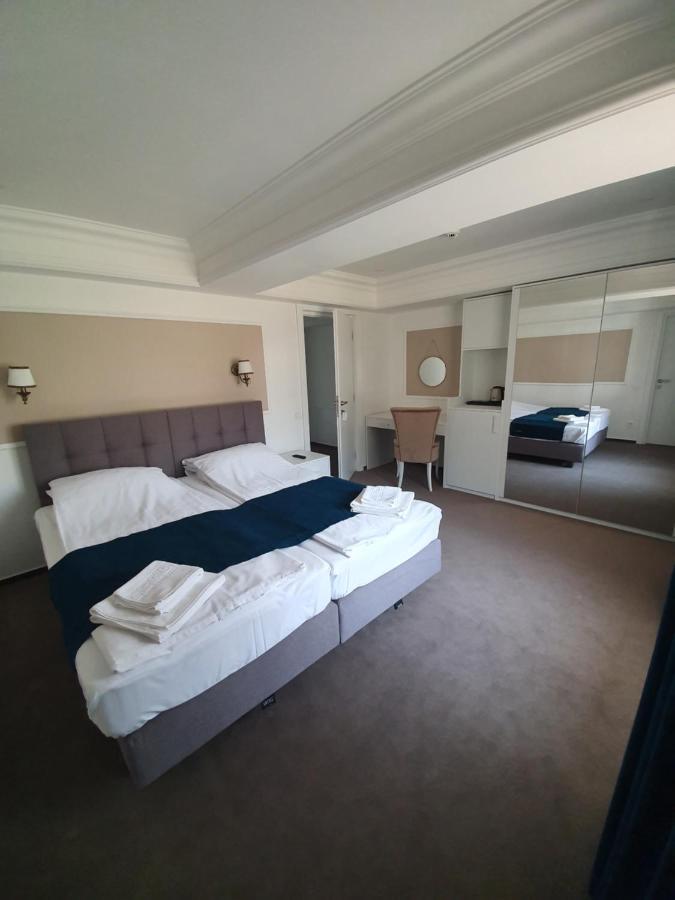 Vila Berlin Hotel Poiana Brasov Esterno foto
