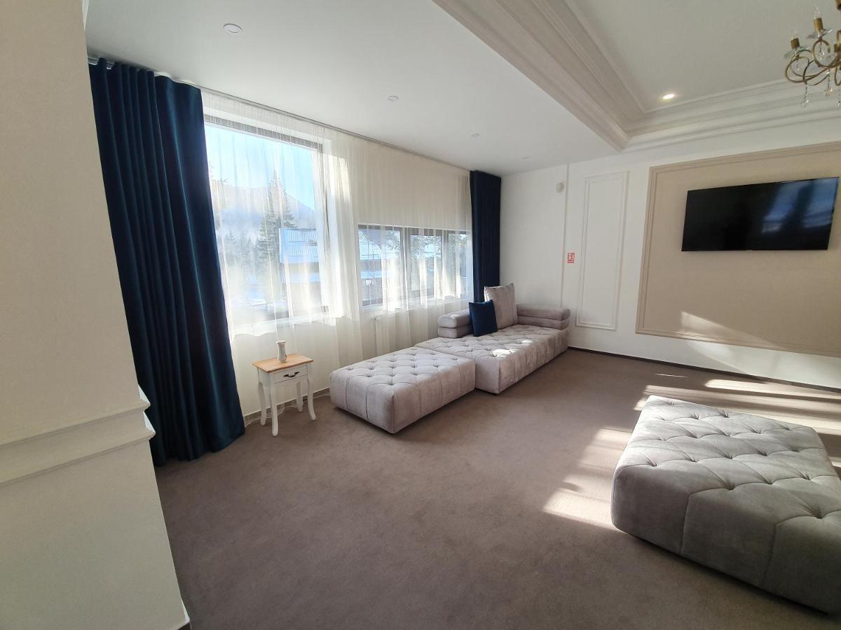 Vila Berlin Hotel Poiana Brasov Esterno foto